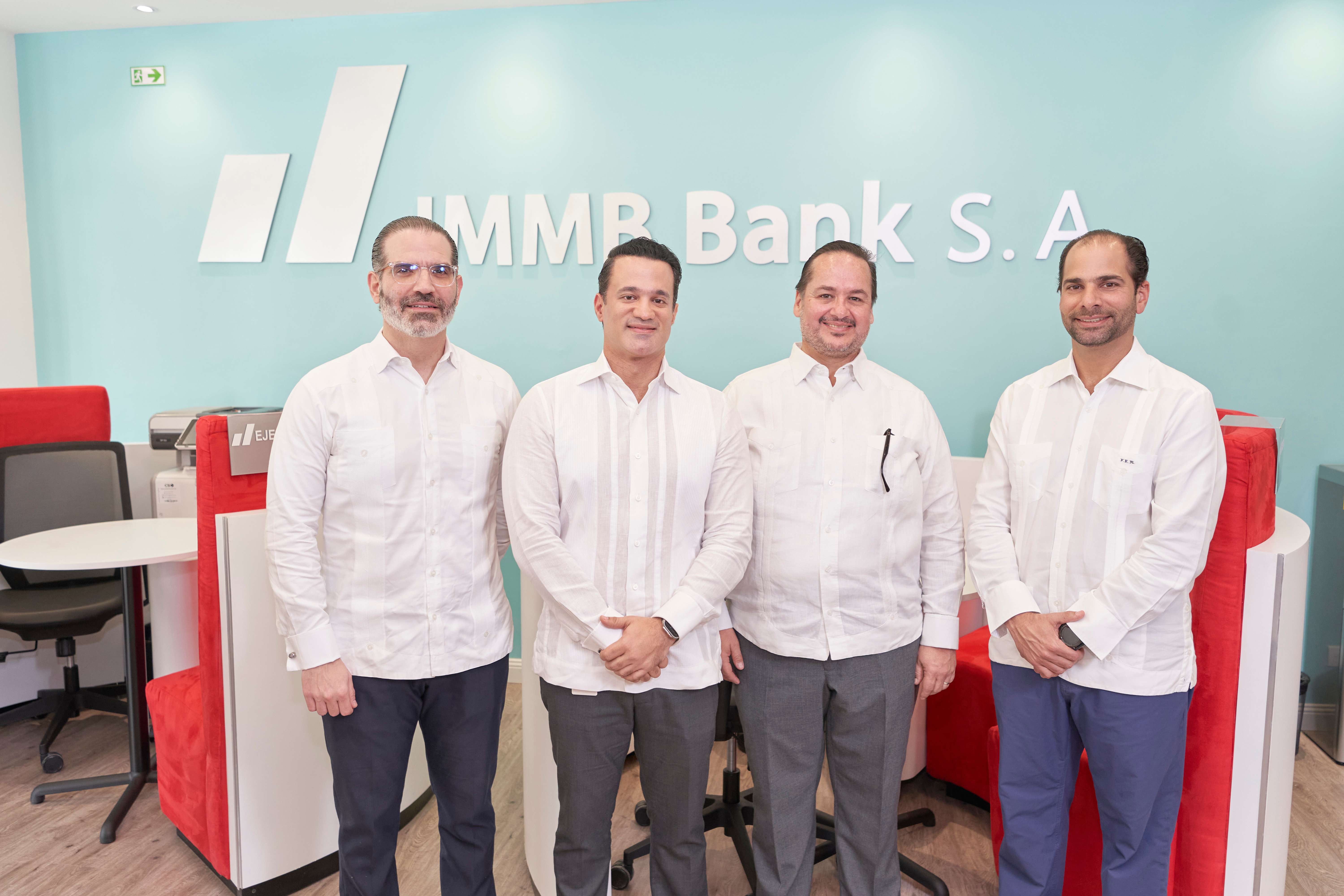 jmmb-apertura-nueva-sucursal-en-punta-cana-village-jmmb